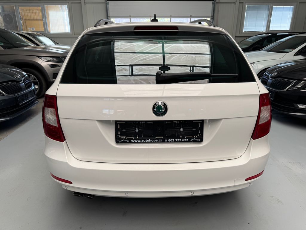 skoda-superb-combi-2-0-tdi-dsg-elegance - 4