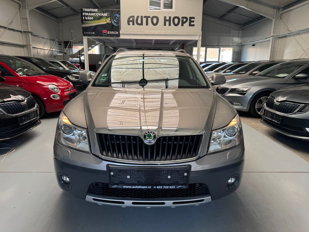 skoda-octavia-combi-2-0-tdi-4x4-scout - 1
