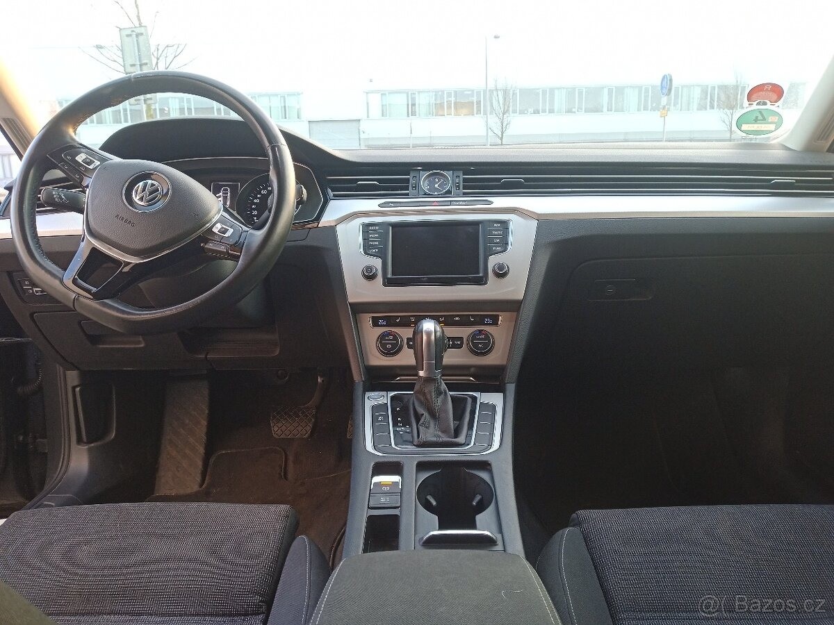 volkswagen-passat-2-0-tdi-comfortline-automat - 5
