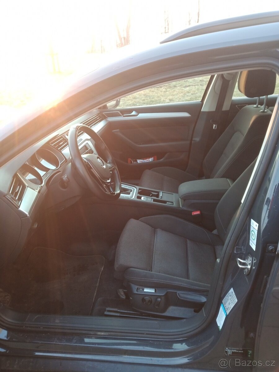 volkswagen-passat-2-0-tdi-comfortline-automat - 6