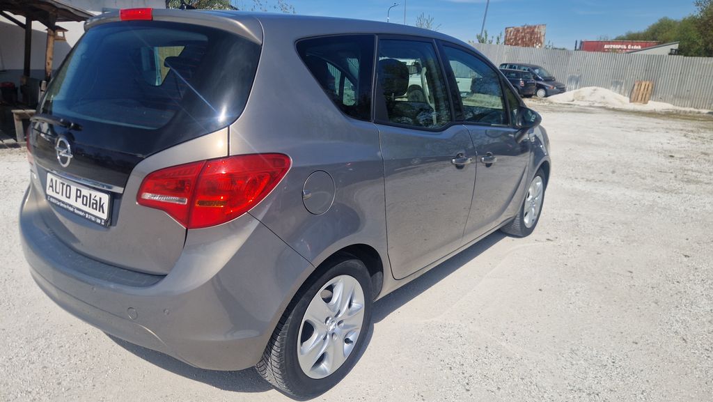 opel-meriva-1-4-16-v - 4