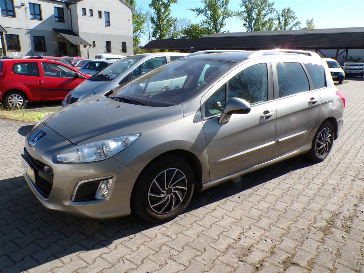 peugeot-308-1-6-hdi-klimatizace - 2