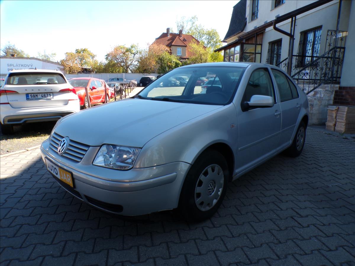 volkswagen-bora-1-6-i-digi-klima - 1