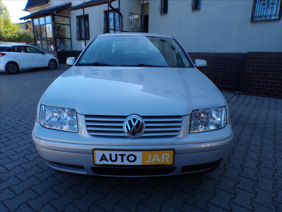 volkswagen-bora-1-6-i-digi-klima - 2