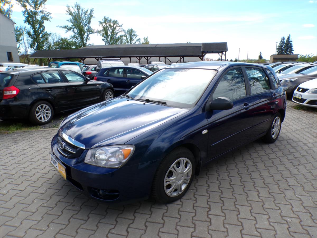kia-cerato-1-6-crdi - 1