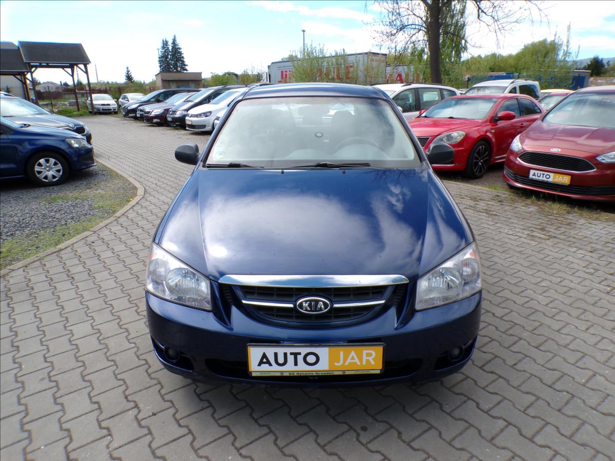 kia-cerato-1-6-crdi - 2