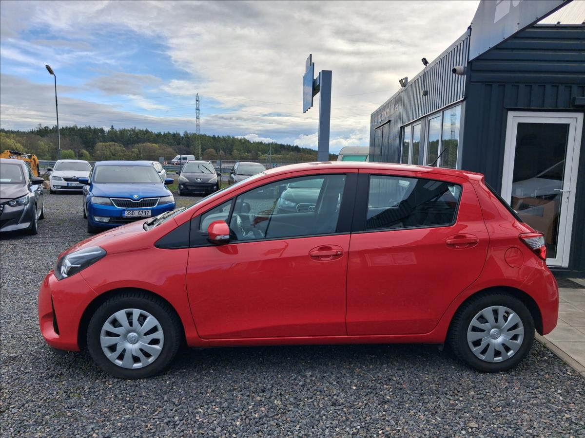 toyota-yaris-1-5-hybrid-cr - 3
