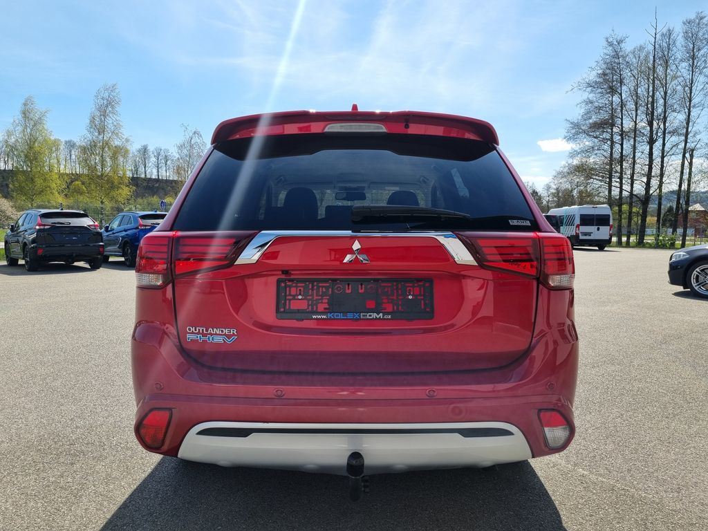 mitsubishi-outlander-2-4-phev-4x4 - 3