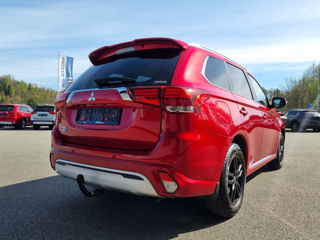 mitsubishi-outlander-2-4-phev-4x4 - 4