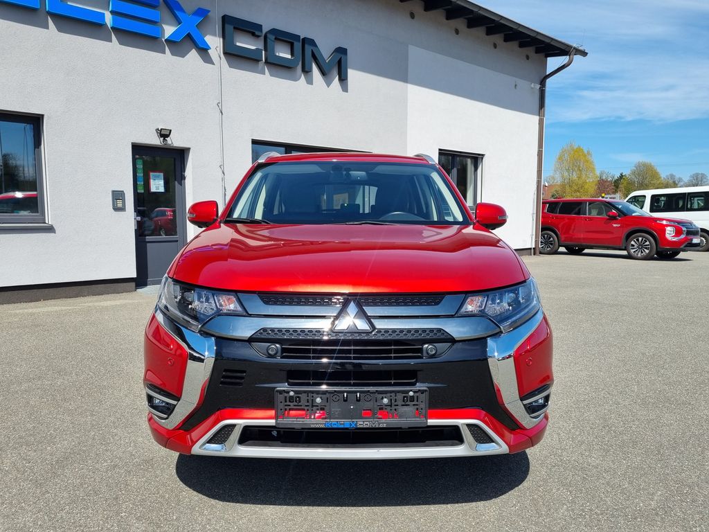 mitsubishi-outlander-2-4-phev-4x4 - 7