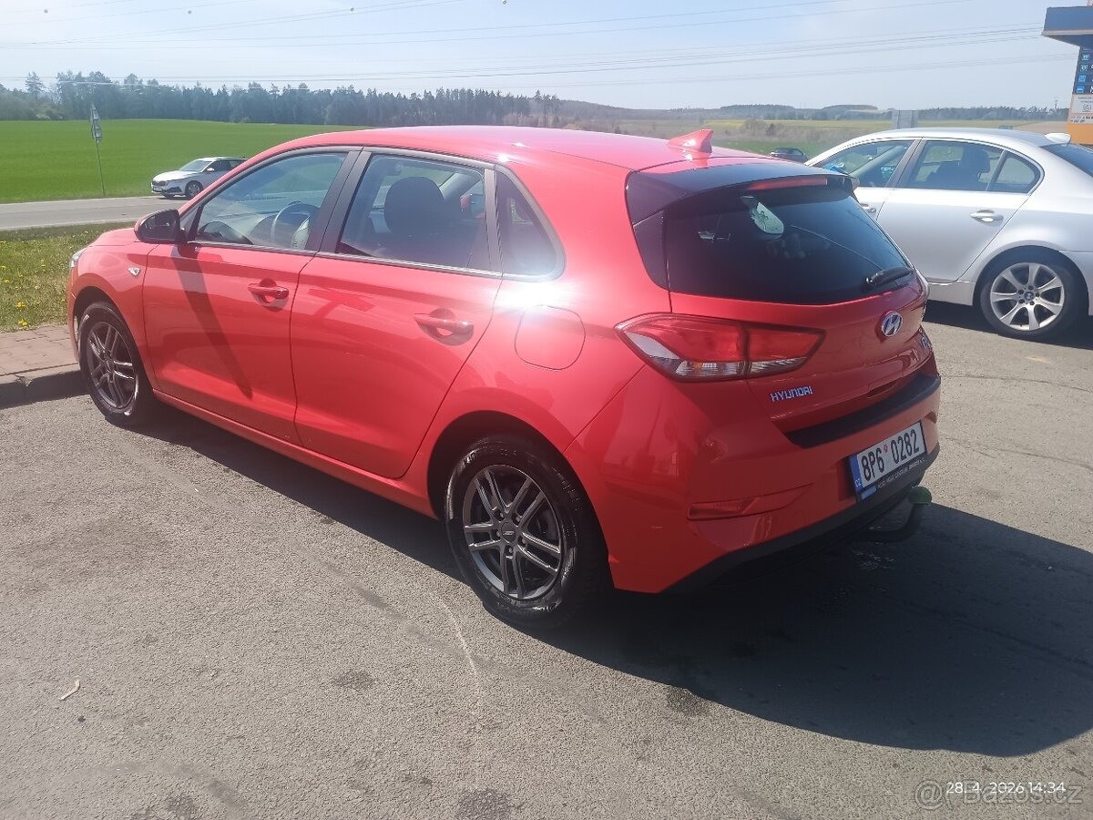 hyundai-i30-1-5-dpi-benzin-servisovano - 4