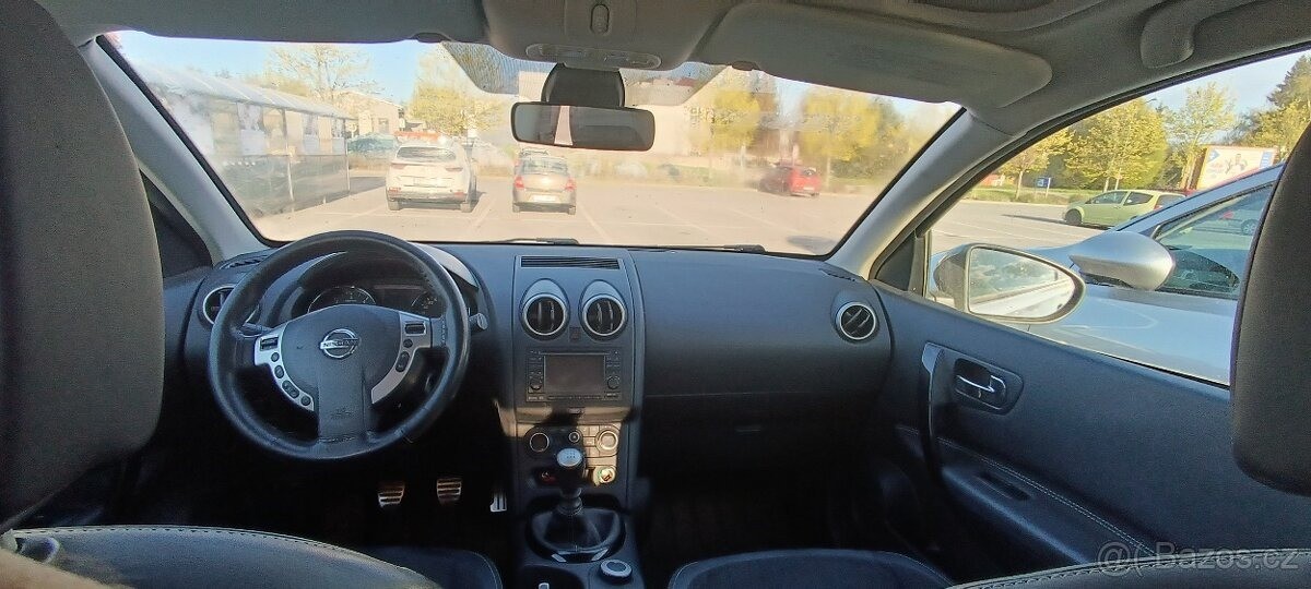nissan-qashqai-1-6-dci-96-kw-panorama - 2