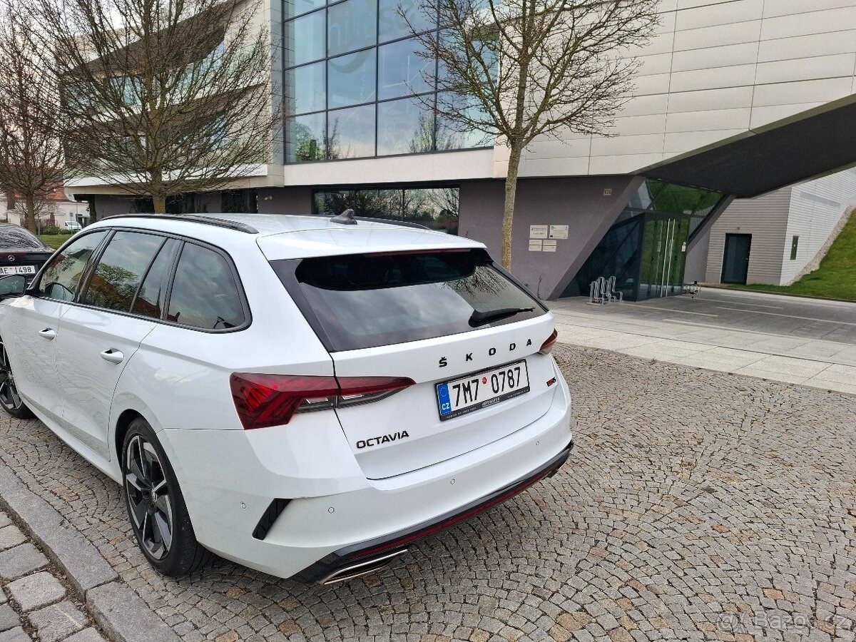 skoda-octavia-rs-4x4-matrix-tazne-zaruka - 5