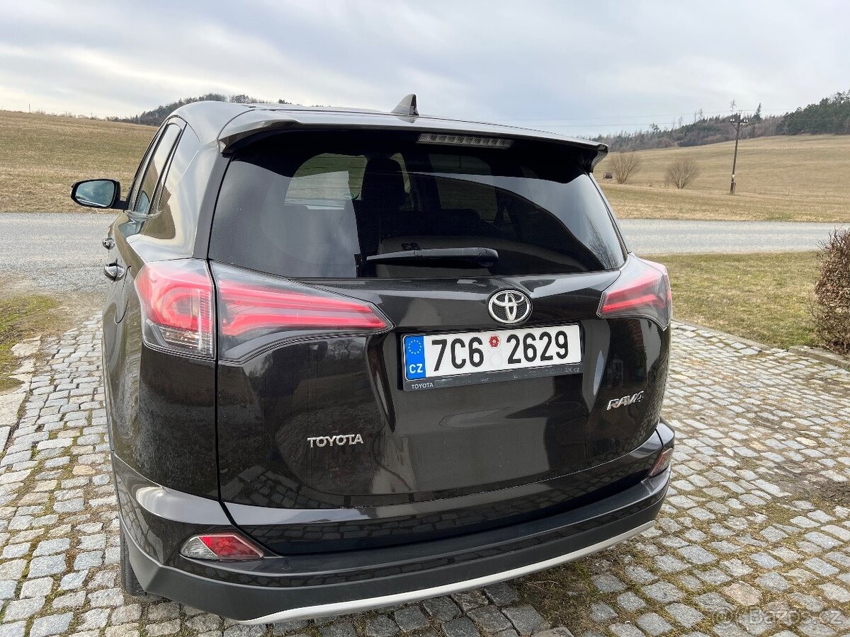 toyota-rav4-2-0-d4d-facelift - 5