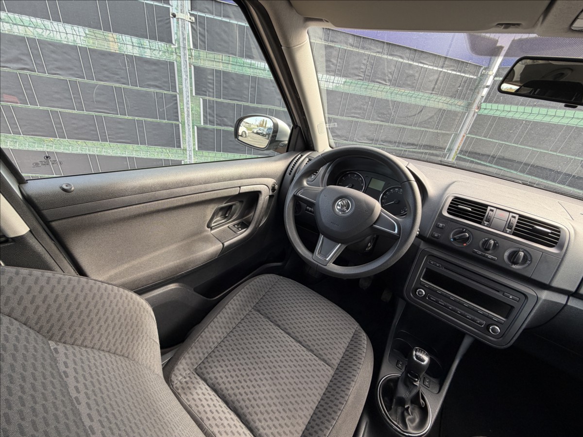 skoda-fabia-ii-1-2-tsi-ambition - 7