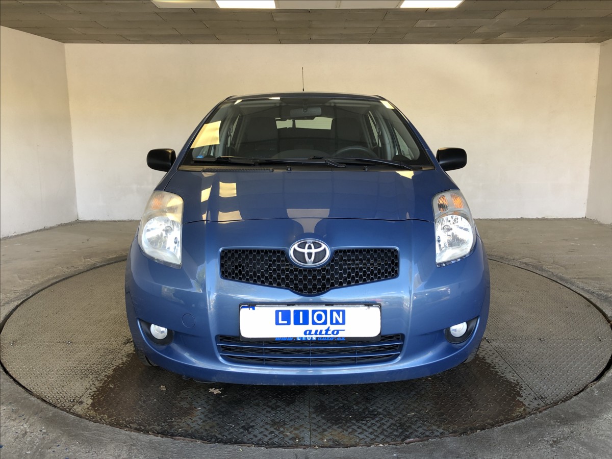 toyota-yaris-1-3-vvt-i - 1