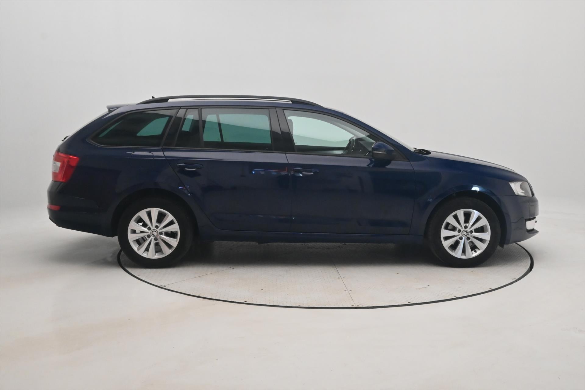skoda-octavia-2-0-tdi-110-kw-ambition-zaruka-az-5-let - 3