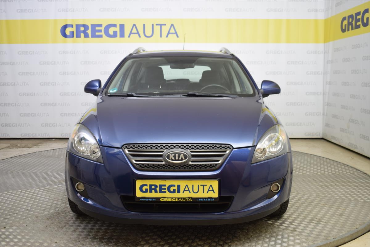 Kia Ceed 2,0 i AUTOMAT PO SERVISU,PO TK