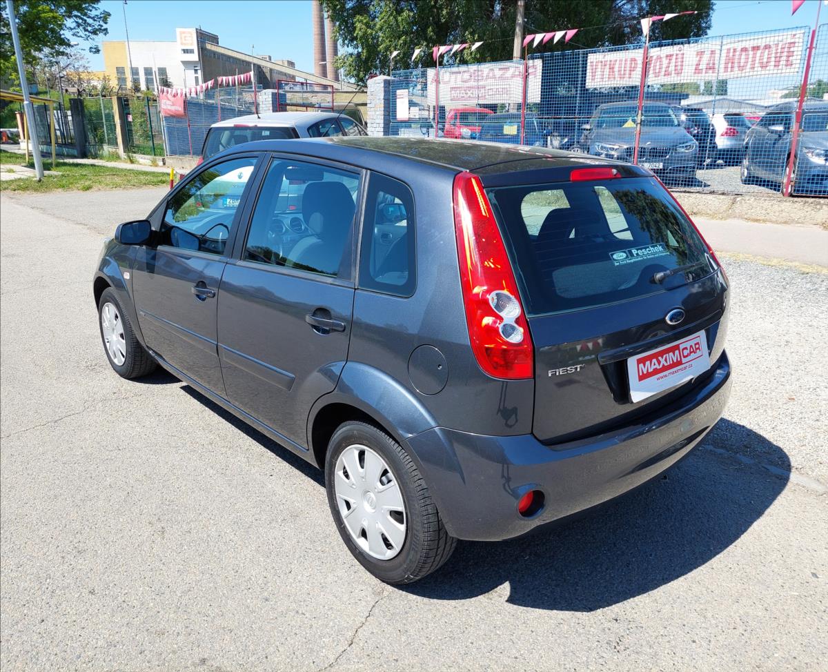 ford-fiesta-1-2-5i - 7