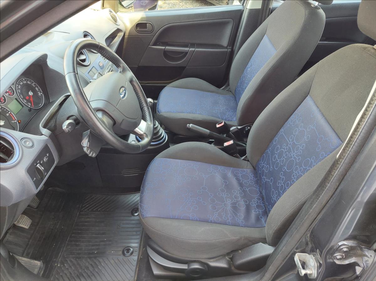 ford-fiesta-1-2-5i - 8