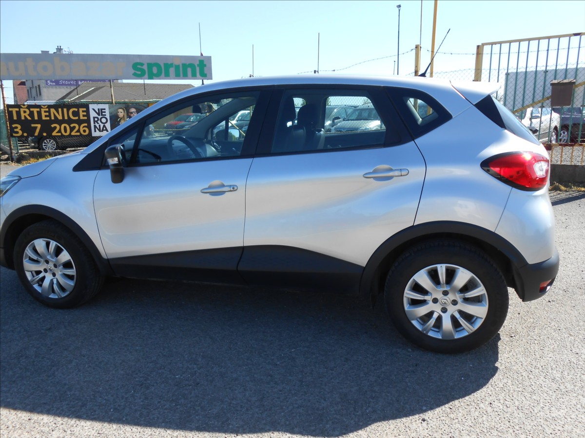 renault-captur-0-9-tce-66-kw-historie - 9