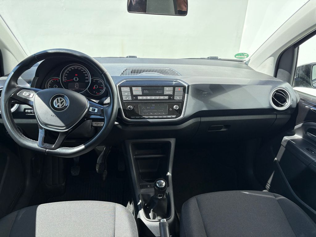 volkswagen-up-1-0-55kw-klima-vyhrevy - 4