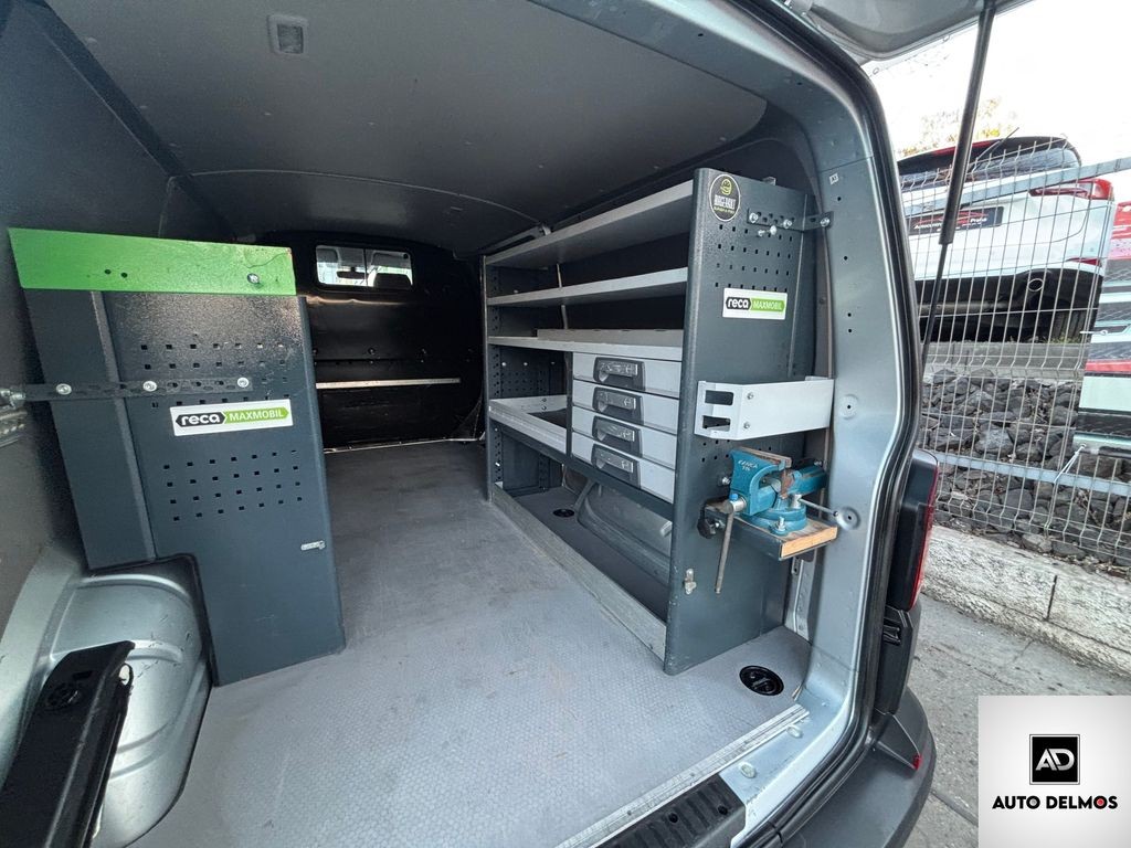 volkswagen-transporter-2-0tdi-6-1-2021-110kw-long - 8