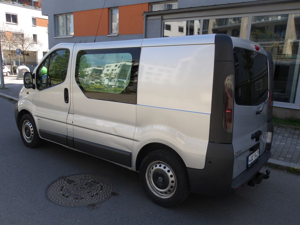 renault-trafic-1-9dci-pekny-klima-tazne - 3