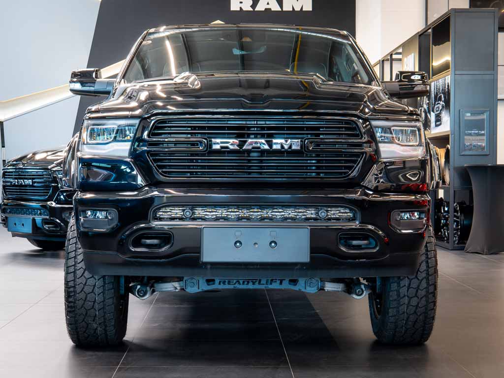 dodge-ram-5-7-v8-laramie-sport-6-lift - 8