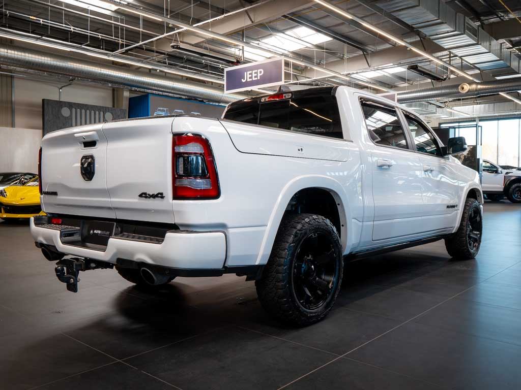 dodge-ram-5-7-v8-laramie-night-edition - 9