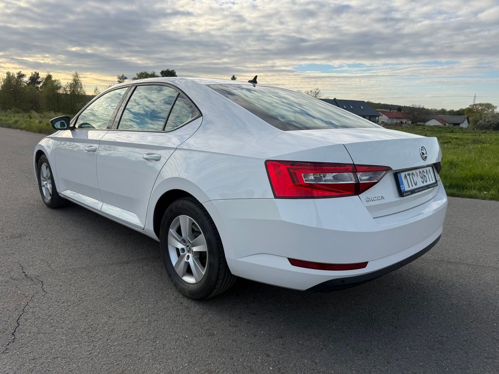 skoda-superb-2-0-tdi-110-kw - 2