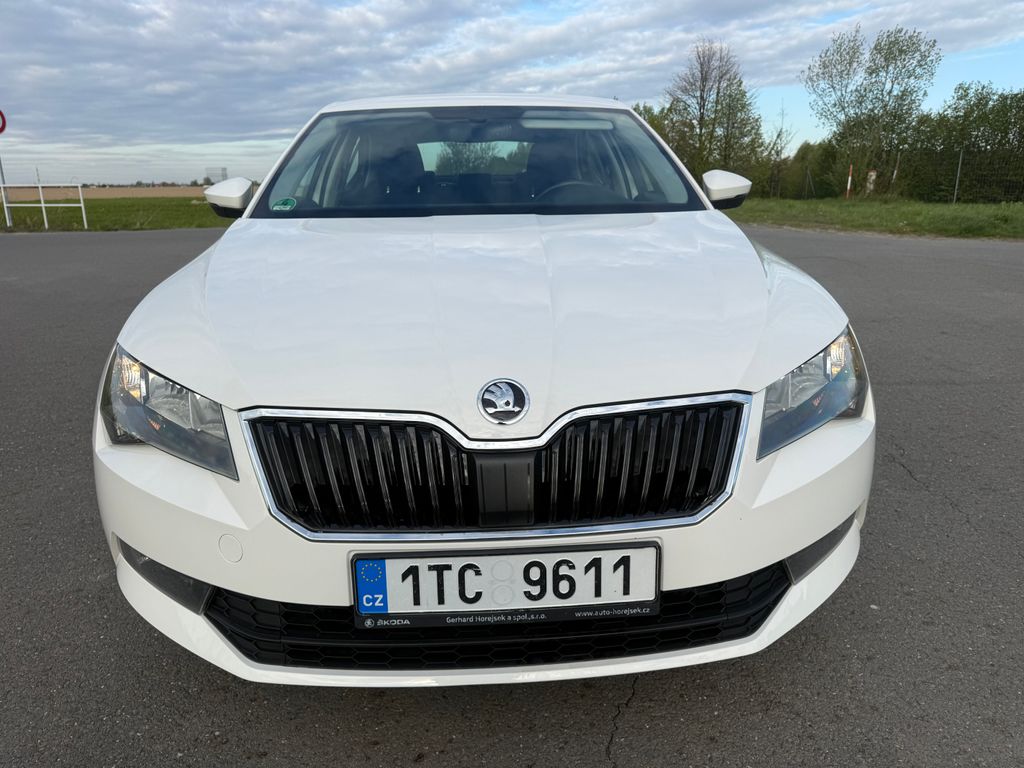 skoda-superb-2-0-tdi-110-kw - 7