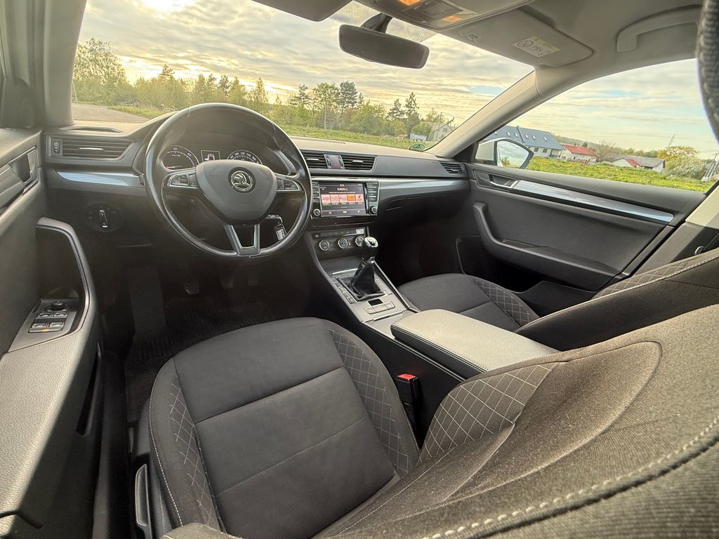 skoda-superb-2-0-tdi-110-kw - 8