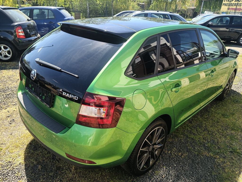 skoda-rapid-1-2-tsi-emotion-plus-panorama - 4