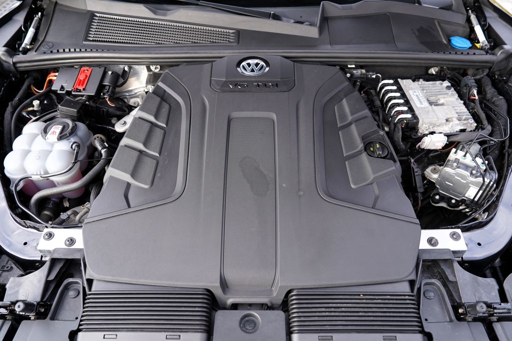 volkswagen-touareg-3-0-tdi-4m-230ps-led-kuze-at - 9
