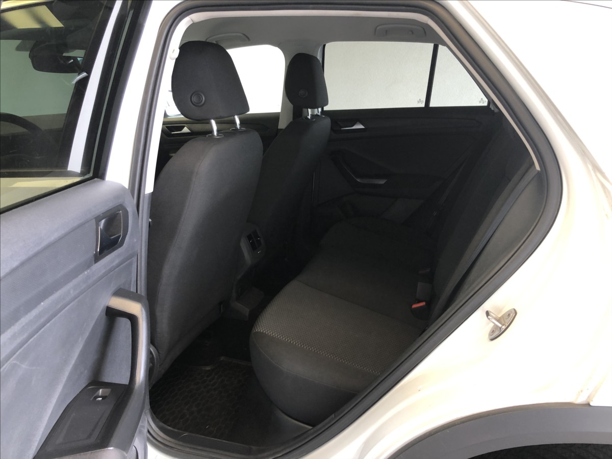 volkswagen-t-roc-1-0-tsi - 9