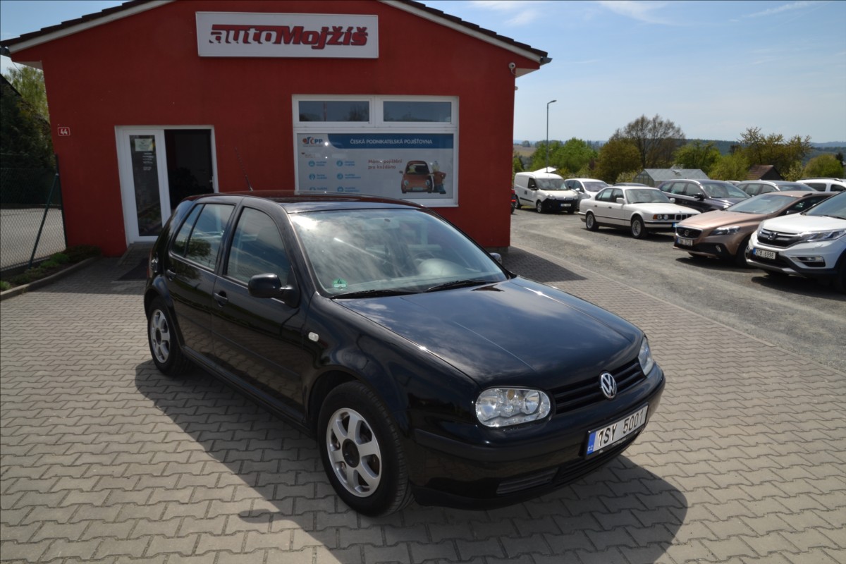 Volkswagen Golf 1,4 16V 55 kW EKO UHRAZENO  IV