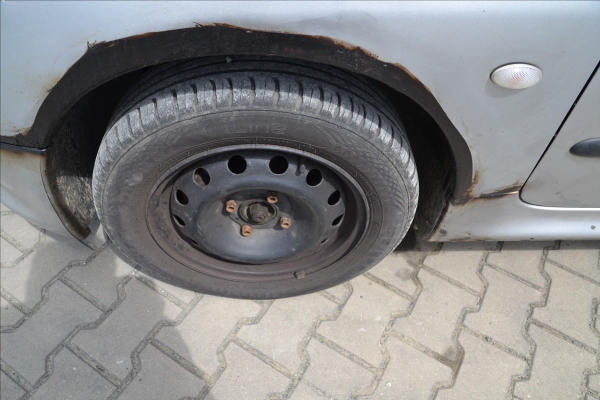 peugeot-206-1-4-hdi-nove-v-cr-webasto-nova-stk - 4