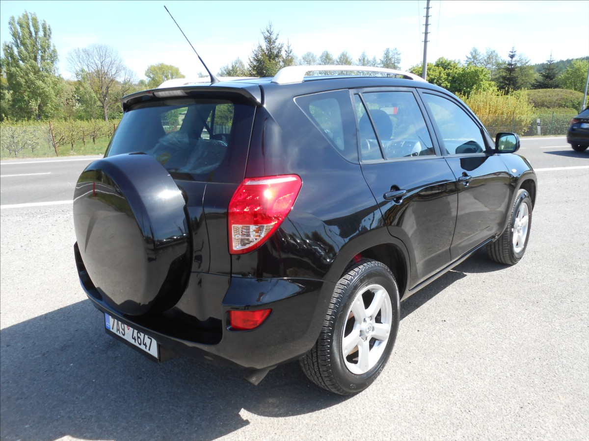 toyota-rav4-2-0-vvti-112kw-cz-serviska-4x4 - 2