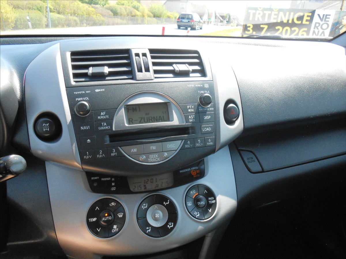 toyota-rav4-2-0-vvti-112kw-cz-serviska-4x4 - 9