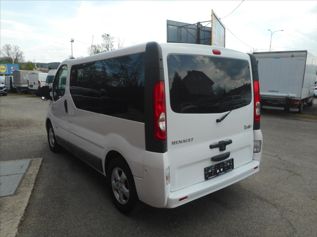 renault-trafic-2-0-dci-9-mist - 6