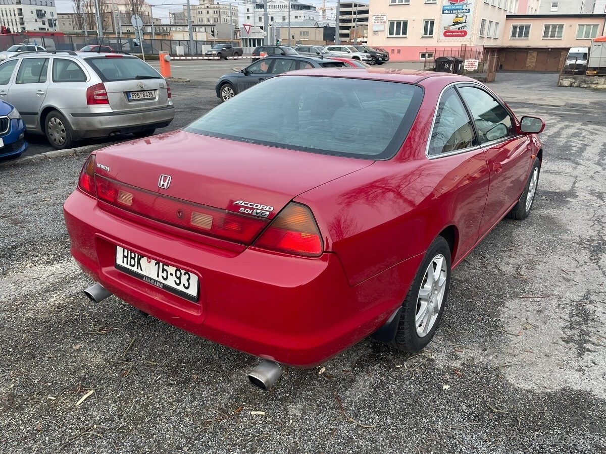 honda-accord-3-0-v6-l - 3