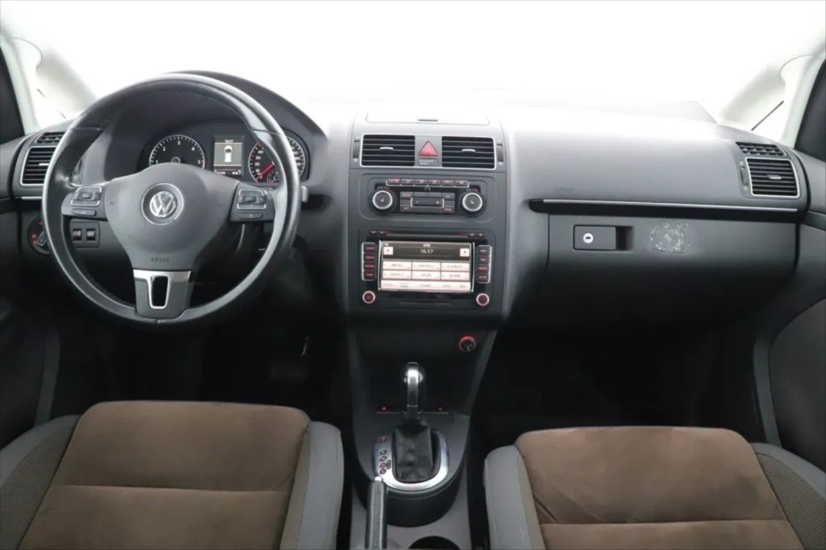 volkswagen-tiguan-1-6-tdi-77-kw-dsg7 - 9