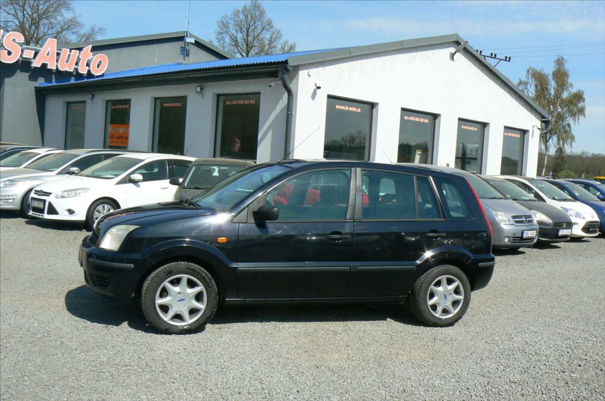 Ford Fusion 1,6 4x kola zimní