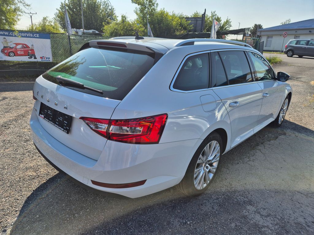 skoda-superb-combi-2-0-tdi-dsg-style-cz-t - 4