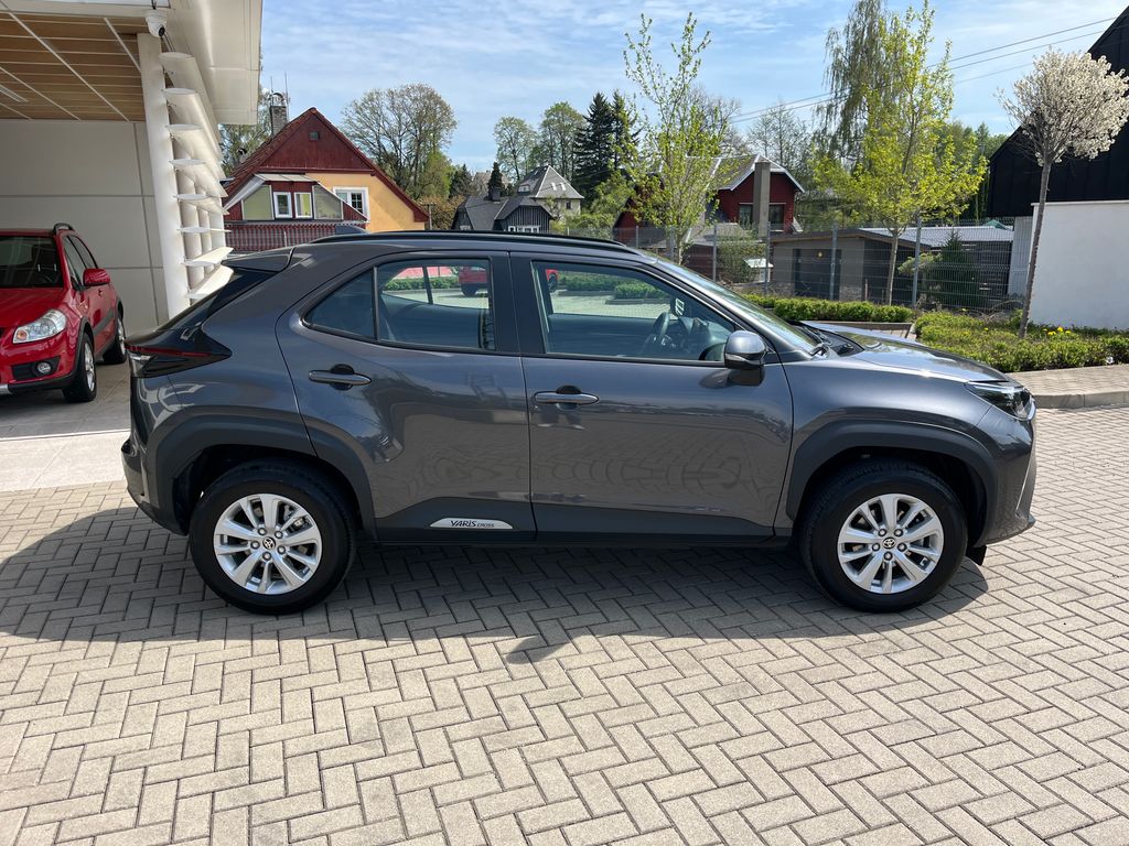 toyota-yaris-cross-1-5-hybrid-e-cvt-comfort - 6