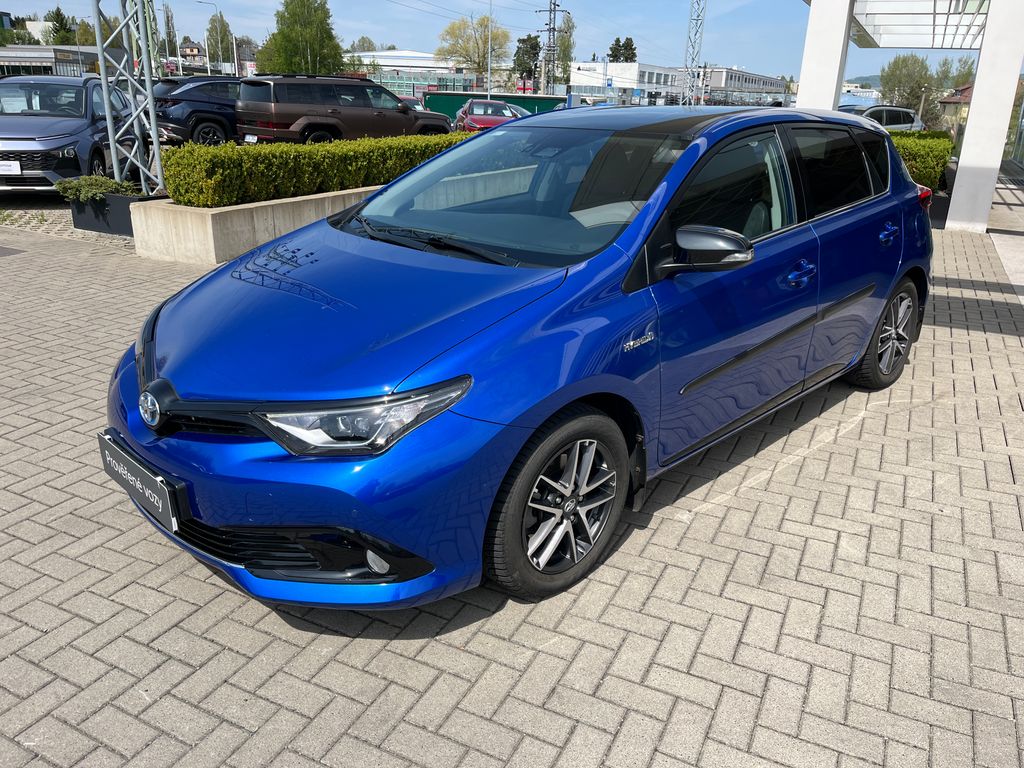 toyota-auris-1-8-hybrid-e-cvt-selection - 1