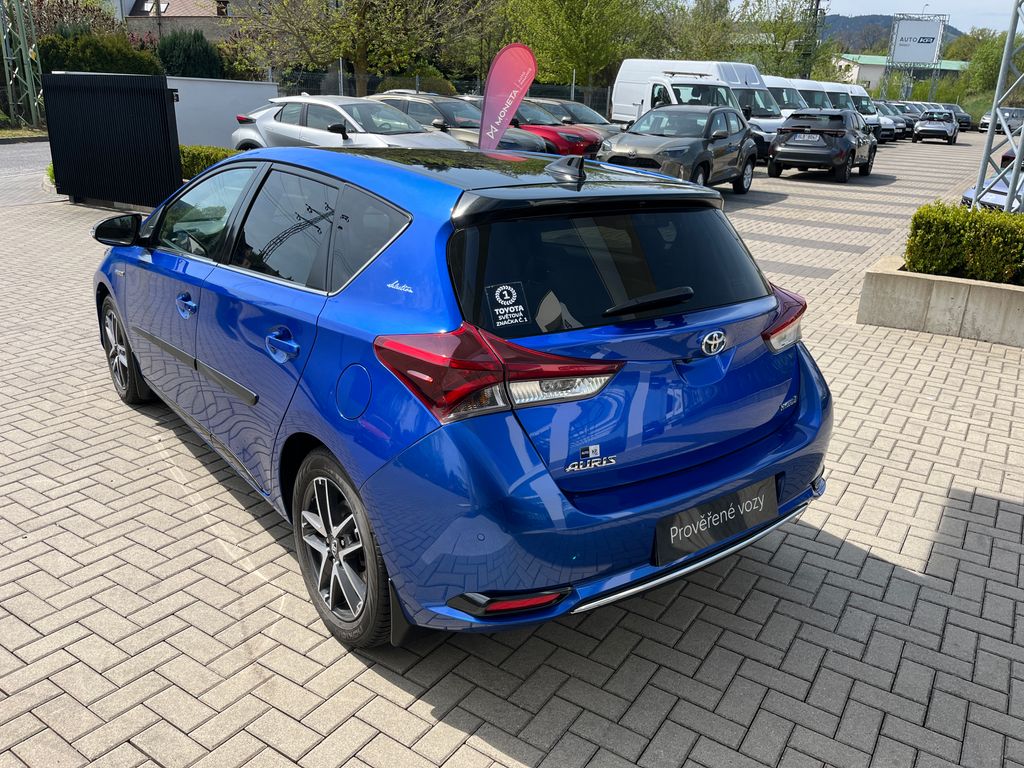 toyota-auris-1-8-hybrid-e-cvt-selection - 3