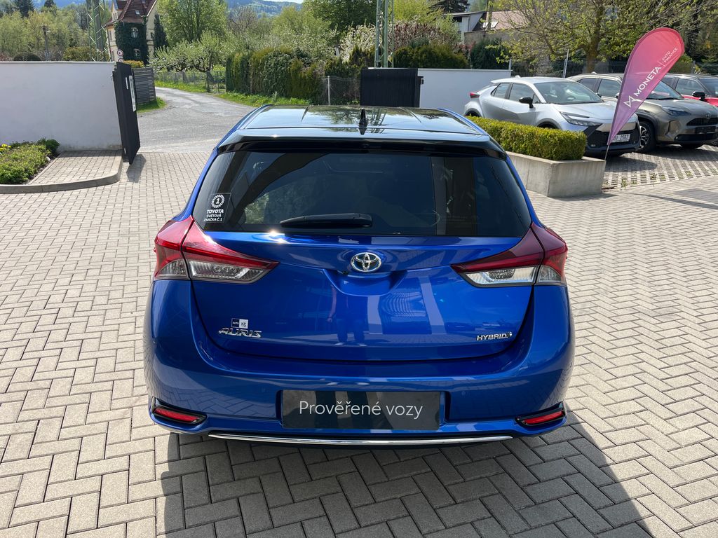 toyota-auris-1-8-hybrid-e-cvt-selection - 4