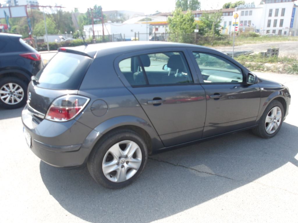 opel-astra-1-4i-pekna - 8